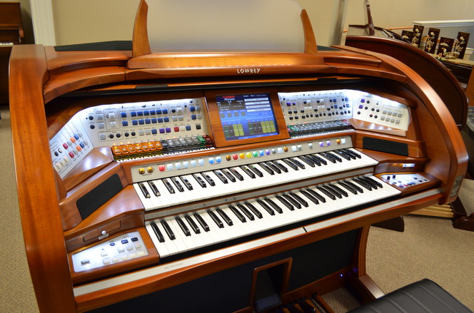 2015 Lowrey Marquee organ - Organ Pianos